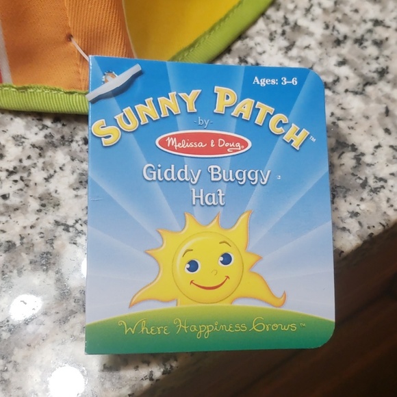 Melissa & Doug Giddy Buggy Hat NEW w/tags - Picture 2 of 3